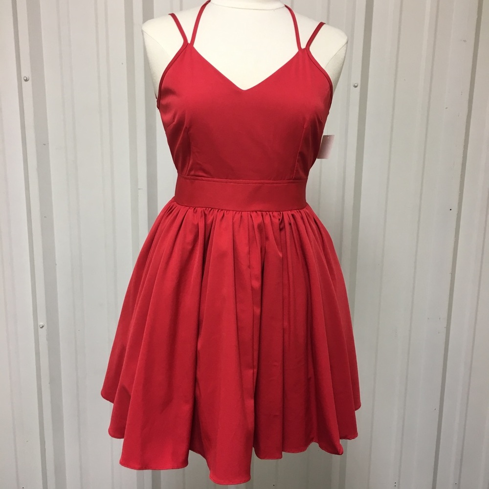 Short red dress with cross strap open back NEW
